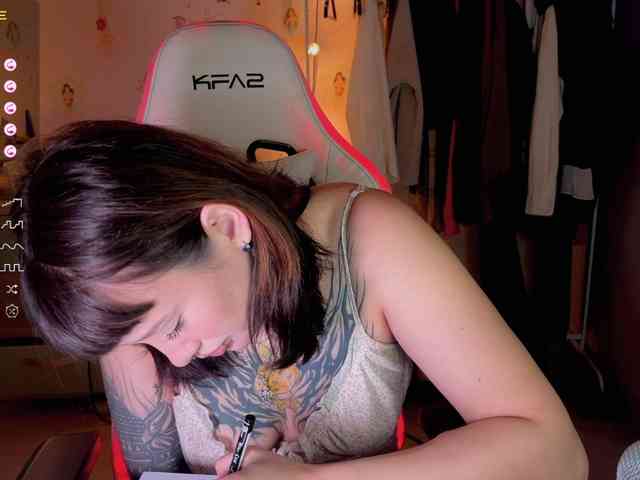videochat live Littlewetgirl