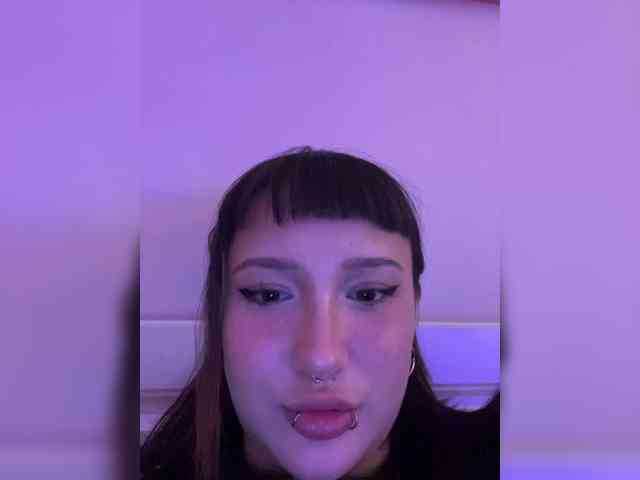 littlewetgirl webcam