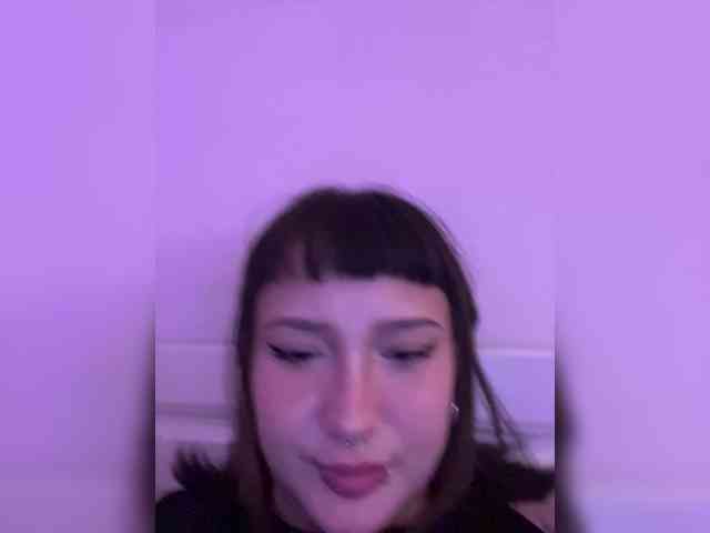 littlewetgirl webcam