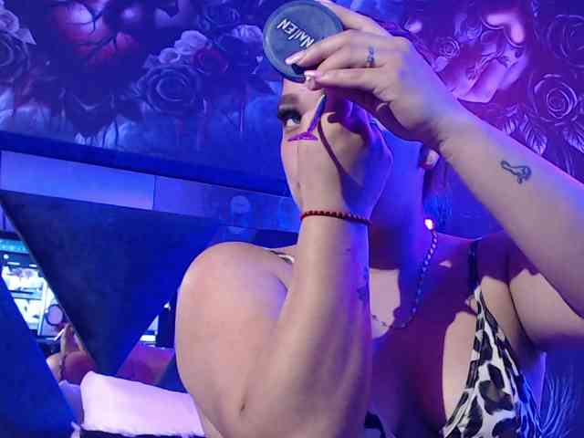selenenn webcam
