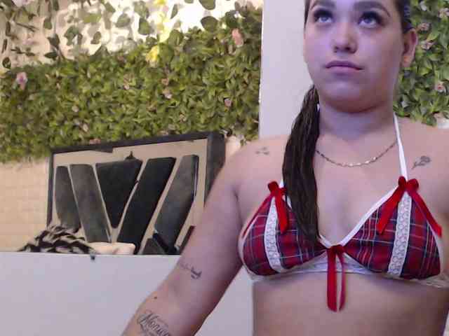 selenenn webcam