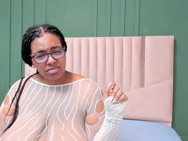 Watch Tiana-Moon Streaming Live