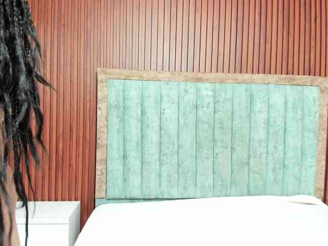 Tiana-Moon webcam