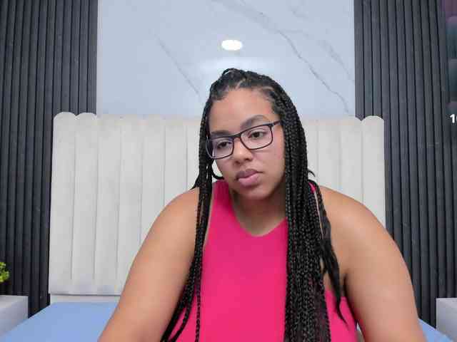 Tiana-Moon webcam