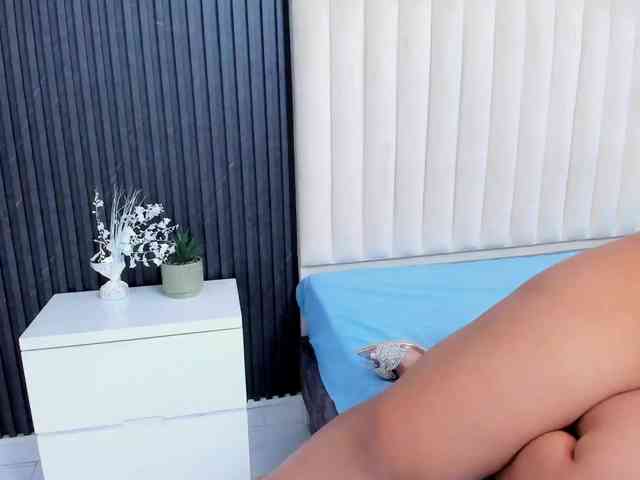 Tiana-Moon webcam