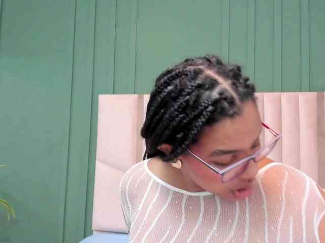 Tiana-Moon webcam