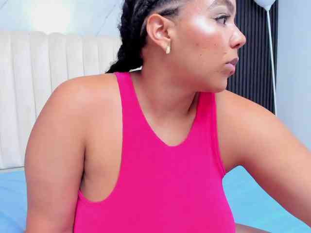 Tiana-Moon webcam