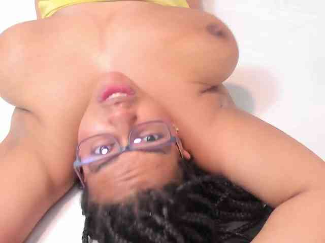 Tiana-Moon Live Webcam on BongaCams