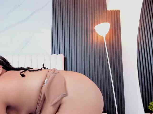 Tiana-Moon webcam