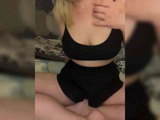 SongaFOXI webcam