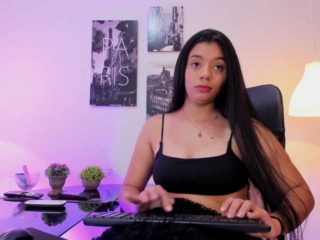 EvelynHotAngel webcam