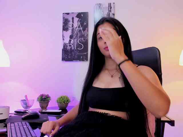 EvelynHotAngel webcam