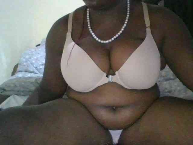 bigboobies2 webcam
