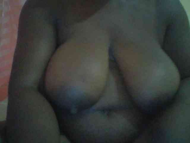 bigboobies2 webcam
