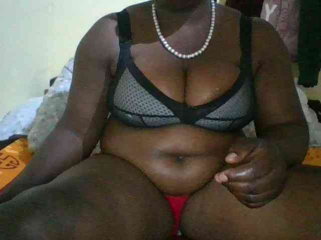 bigboobies2 webcam