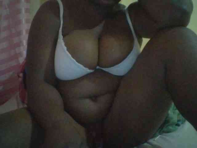bigboobies2 webcam