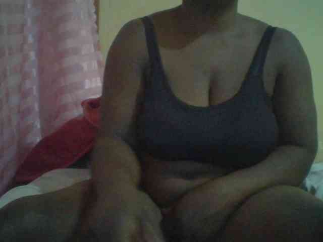 bigboobies2 webcam
