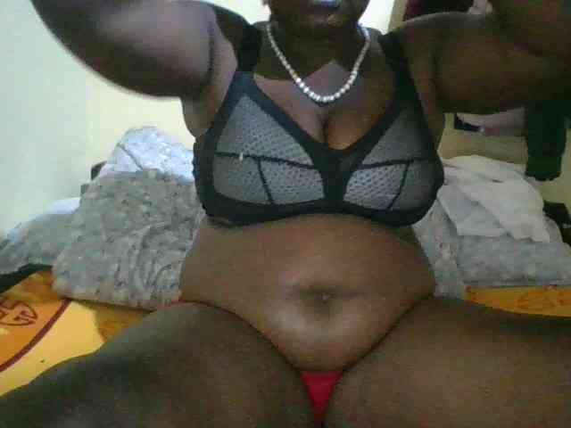 bigboobies2 webcam