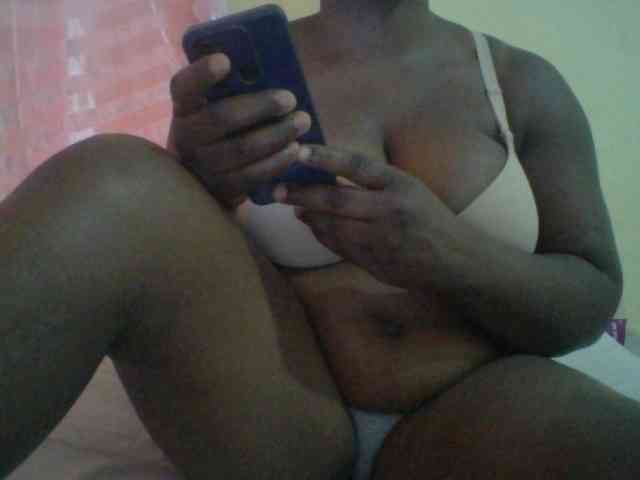 bigboobies2 webcam