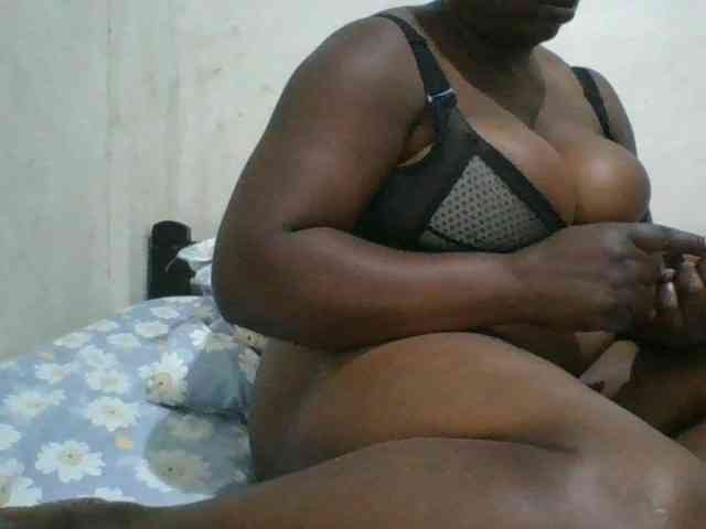 bigboobies2 Live Webcam on BongaCams