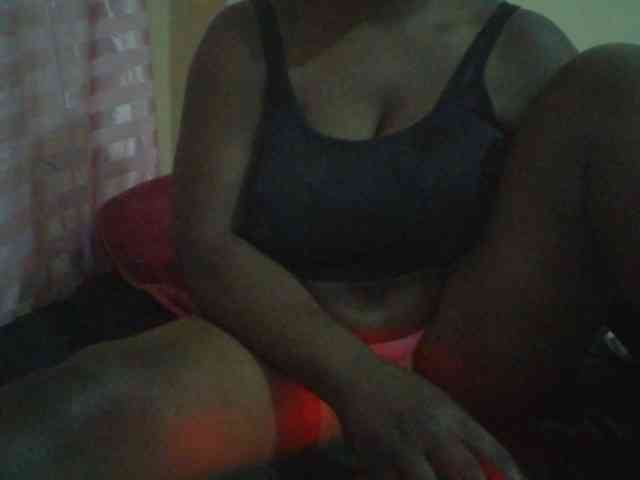 bigboobies2 webcam