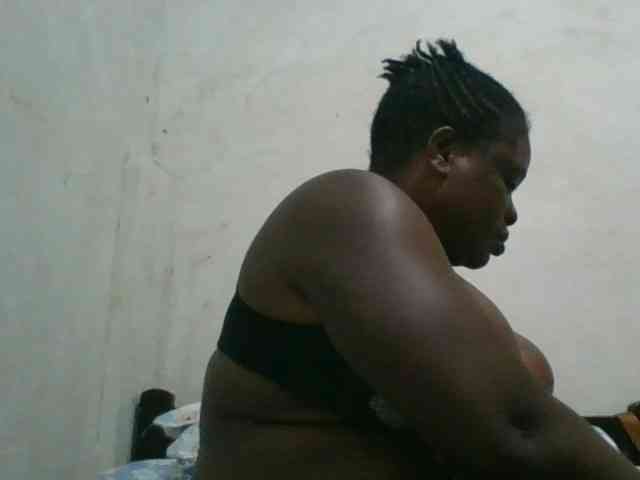 bigboobies2 Live Webcam on BongaCams