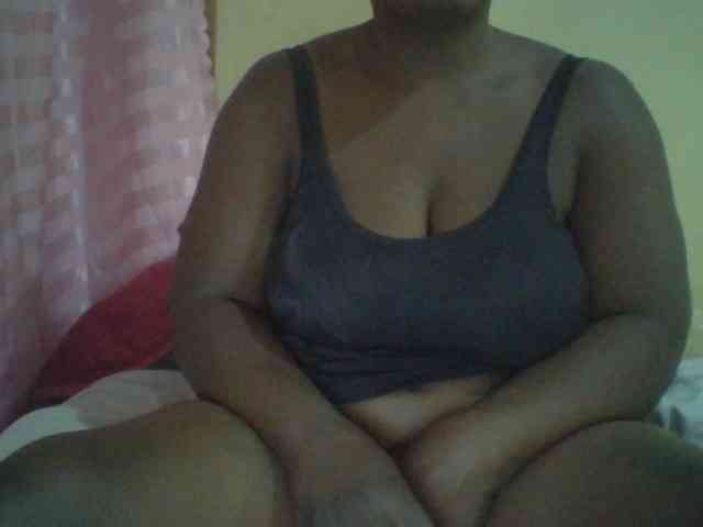 bigboobies2 webcam
