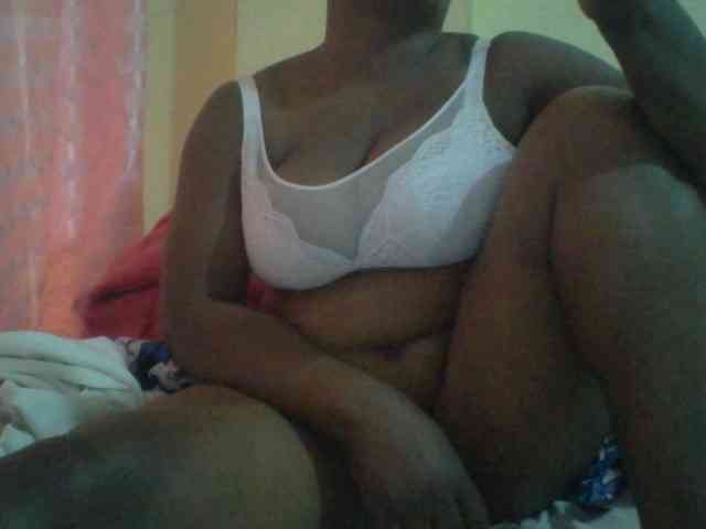 bigboobies2 webcam