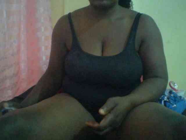 bigboobies2 webcam