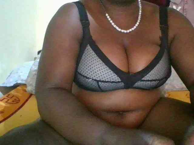 bigboobies2 webcam