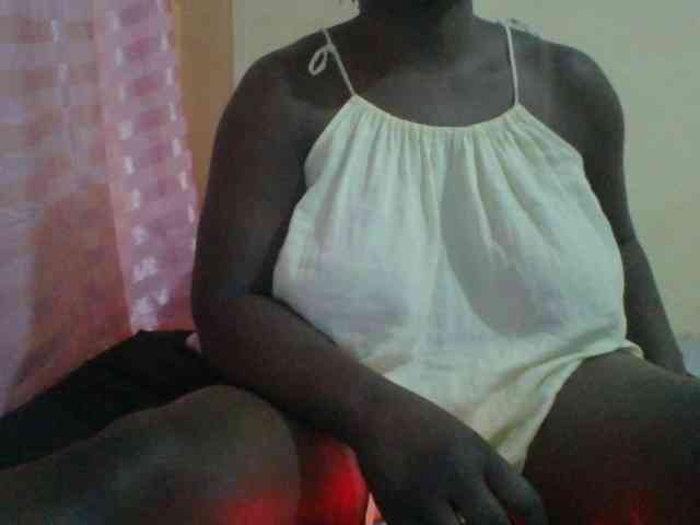bigboobies2 webcam