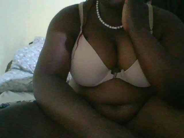bigboobies2 webcam