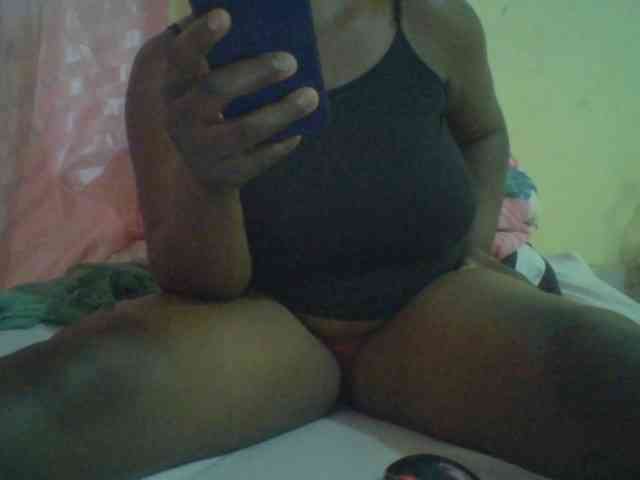 bigboobies2 webcam