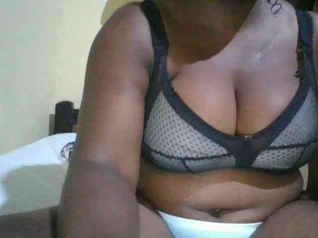 bigboobies2 bigboobies2