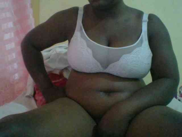bigboobies2 webcam