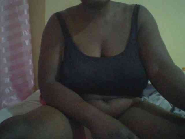 bigboobies2 webcam