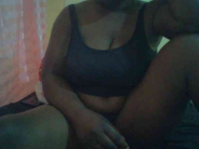 bigboobies2 webcam
