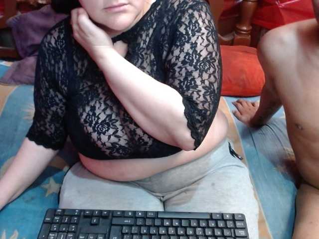 Coupleanal's BongaCams show and profile