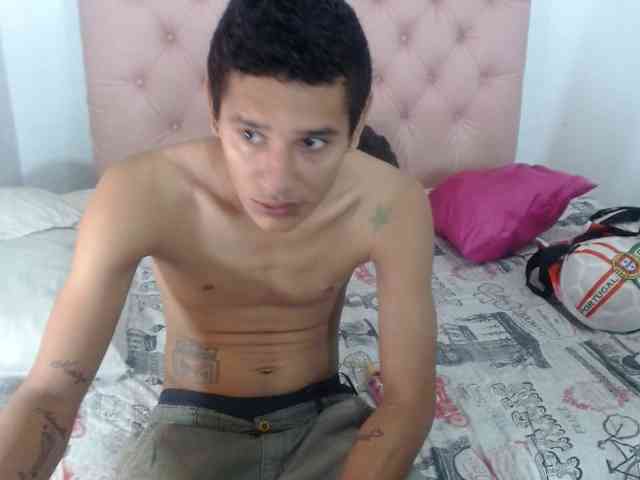 ashely-and-jeicod webcam