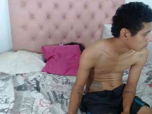 ashely-and-jeicod webcam