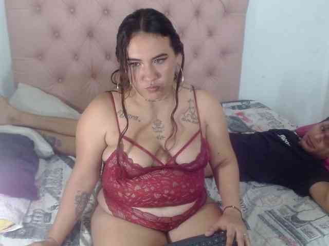 ashely-and-jeicod webcam