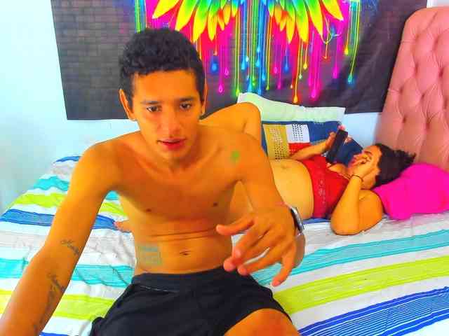 ashely-and-jeicod webcam