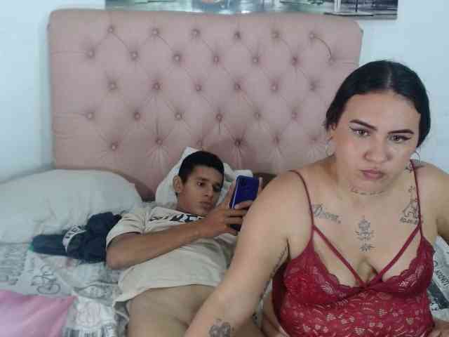 ashely-and-jeicod webcam