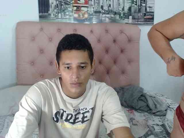 ashely-and-jeicod webcam
