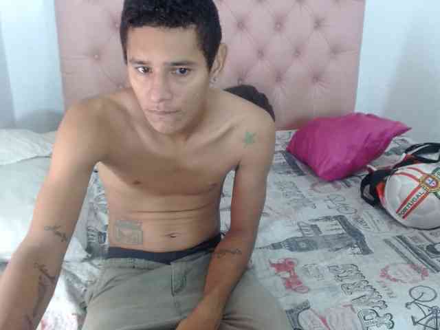 ashely-and-jeicod webcam