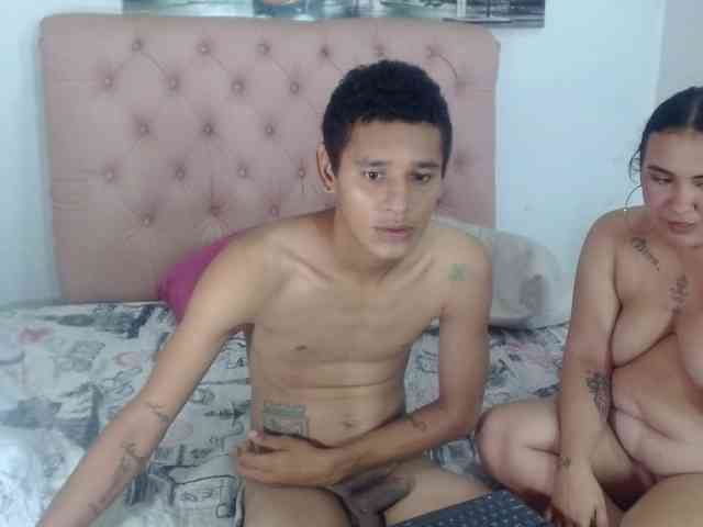 ashely-and-jeicod webcam