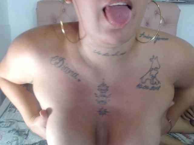 ashely-and-jeico... Live Webcam on BongaCams