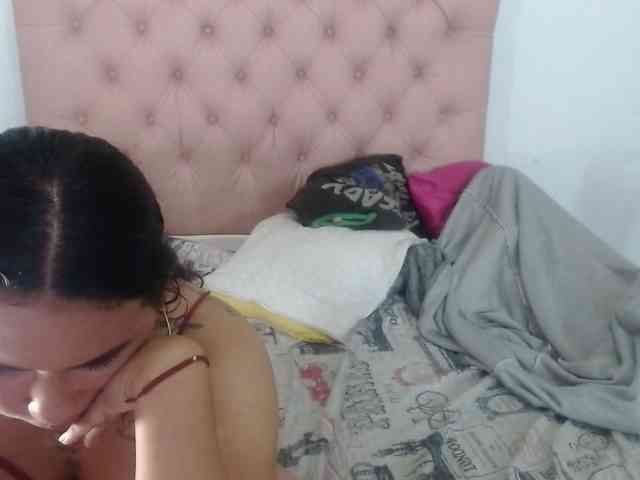 ashely-and-jeic... Live Webcam on BongaCams