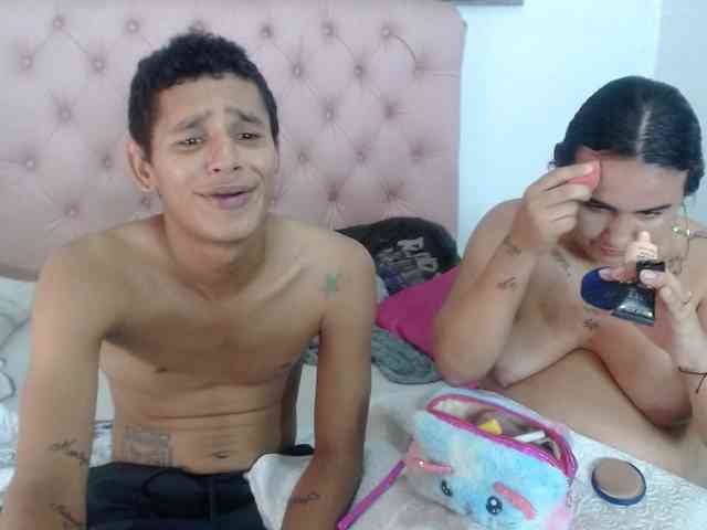 ashely-and-jeicod webcam