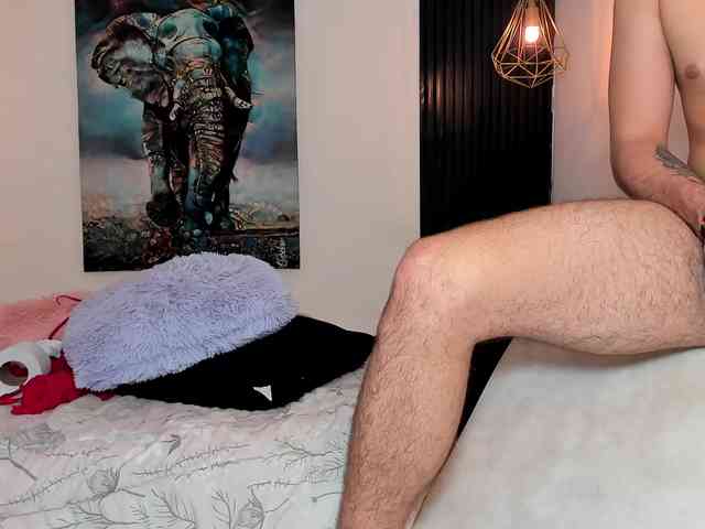 striptease show Stroong-coupleeX